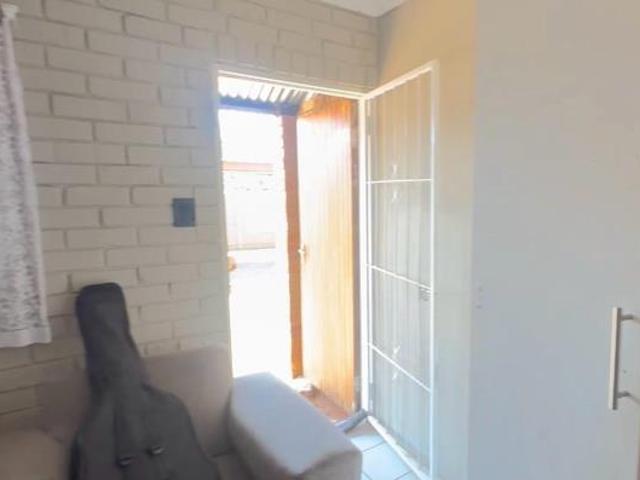 Apartment for sale in Potchefstroom, Tlokwe Local Municipality