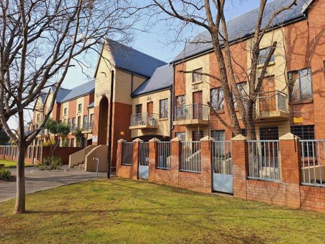 Apartment for sale in Dr Kenneth Kaunda, North West