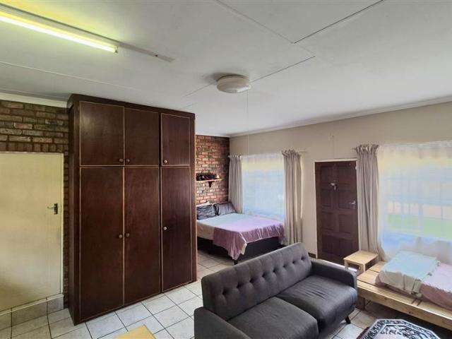 Apartment for sale in Dr Kenneth Kaunda, North West
