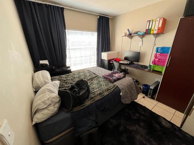 Apartment for sale in Potchefstroom, Tlokwe Local Municipality
