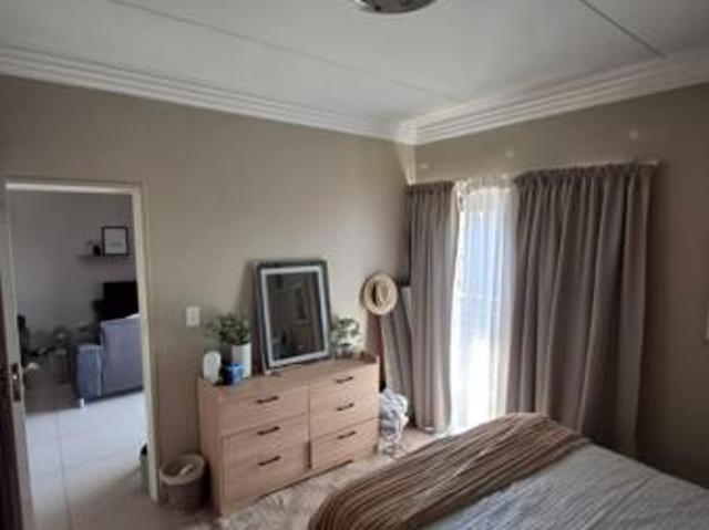 Apartment for sale in Dr Kenneth Kaunda, North West