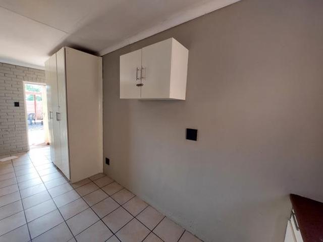 Apartment for sale in Dr Kenneth Kaunda, North West