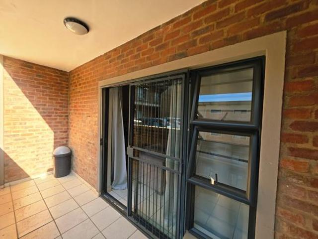Apartment for sale in Dr Kenneth Kaunda, North West
