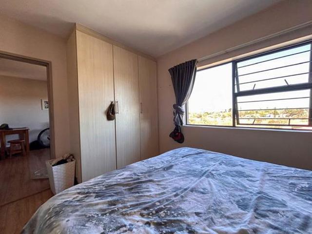 Apartment for sale in Dr Kenneth Kaunda, North West