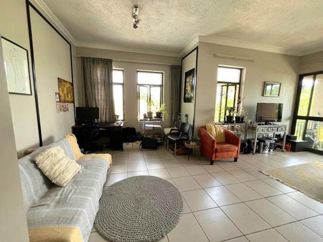 Apartment for sale in Dr Kenneth Kaunda, North West