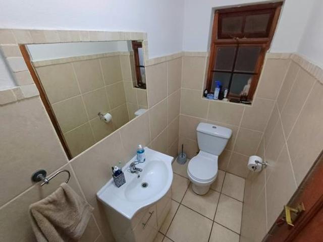 Apartment for sale in Dr Kenneth Kaunda, North West