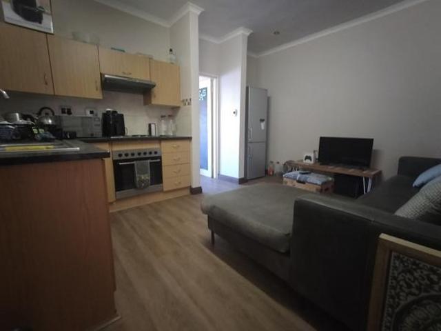 Apartment for sale in Dr Kenneth Kaunda, North West
