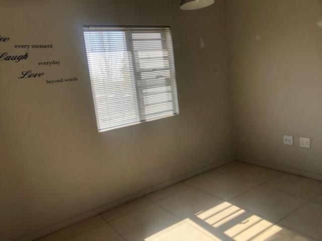 Apartment for sale in Dr Kenneth Kaunda, North West
