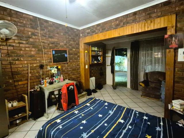 Apartment for sale in Dr Kenneth Kaunda, North West
