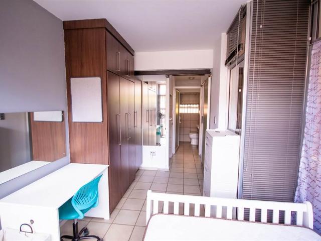 Apartment for sale in Dr Kenneth Kaunda, North West