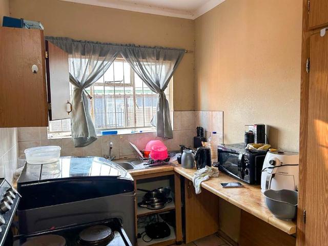 Apartment for sale in Dr Kenneth Kaunda, North West