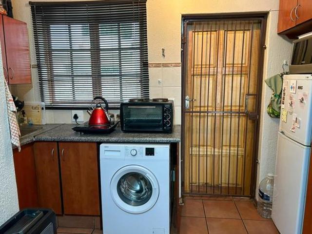 Apartment for sale in Dr Kenneth Kaunda, North West