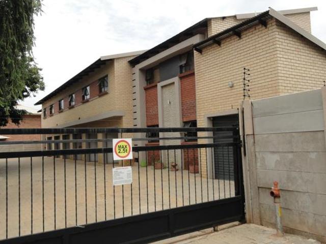 Apartment for sale in Dr Kenneth Kaunda, North West