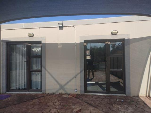 Apartment for rent in Doornpoort, Gauteng