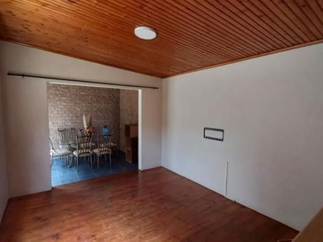 Apartment for rent in Quigney, East London