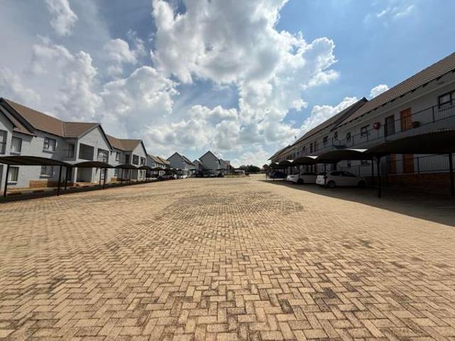 Apartment for sale in Dr Kenneth Kaunda, North West