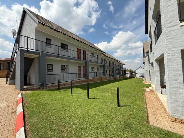 Apartment for sale in Dr Kenneth Kaunda, North West