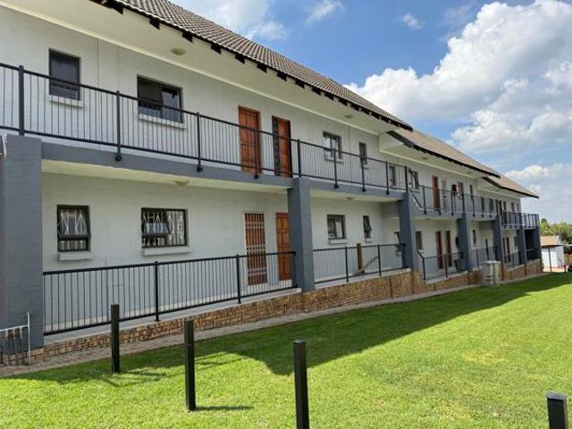 Apartment for sale in Dr Kenneth Kaunda, North West