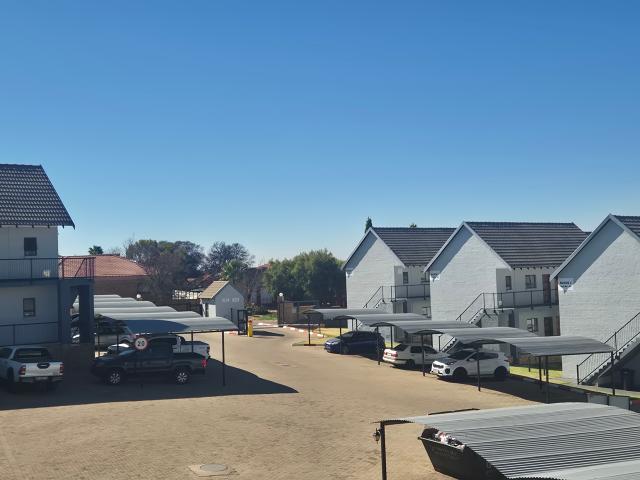 Apartment for sale in Dr Kenneth Kaunda, North West
