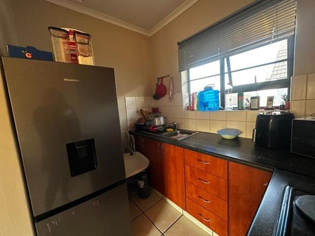Apartment for sale in Dr Kenneth Kaunda, North West