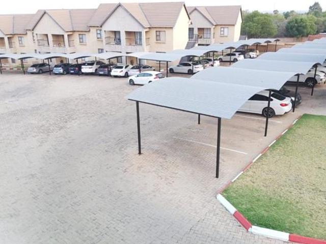 Apartment for sale in Dr Kenneth Kaunda, North West