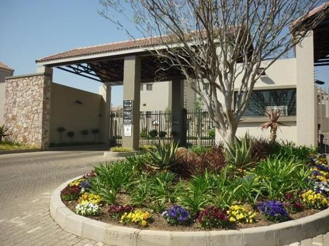Apartment for rent in Douglasdale, Randburg