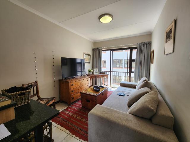 Apartment for sale in Sandton, City of Johannesburg Metropolitan Municipality