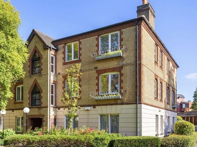 Apartment to rent in Bluebell, North Tipperary