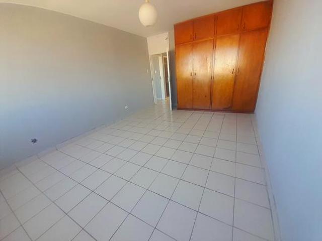 Apartment for rent in Seaview, Kwazulu-natal