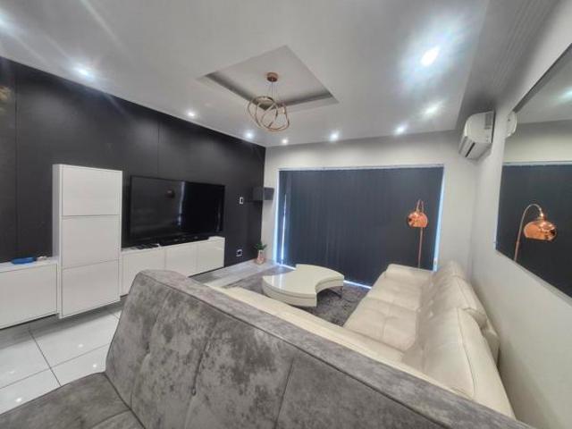 Apartment for rent in Seaview, Kwazulu-natal