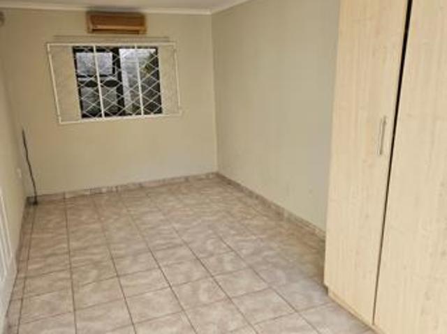 Apartment for rent in Seaview, Kwazulu-natal