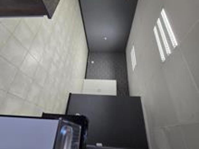 Apartment for rent in Seaview, Kwazulu-natal
