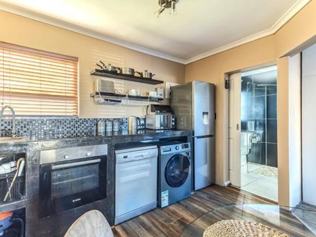 Apartment for sale in Cape Town, Western Cape