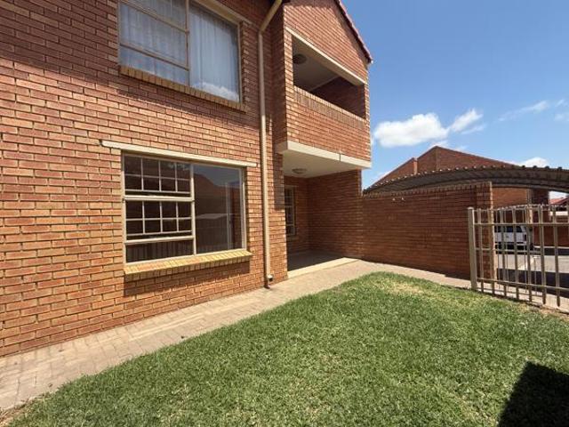 Apartment for rent in Waterkloof, Gauteng