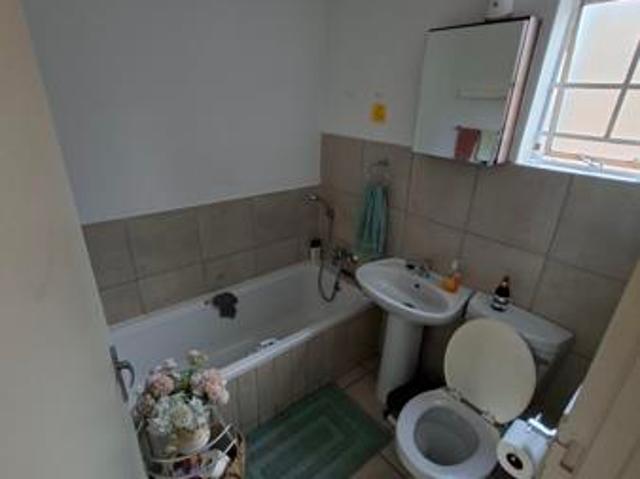 Apartment for rent in Waterkloof, Gauteng