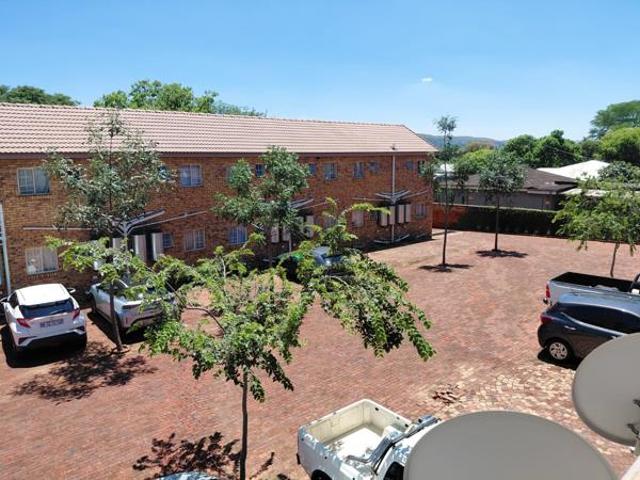 Apartment for rent in Waterkloof, Gauteng