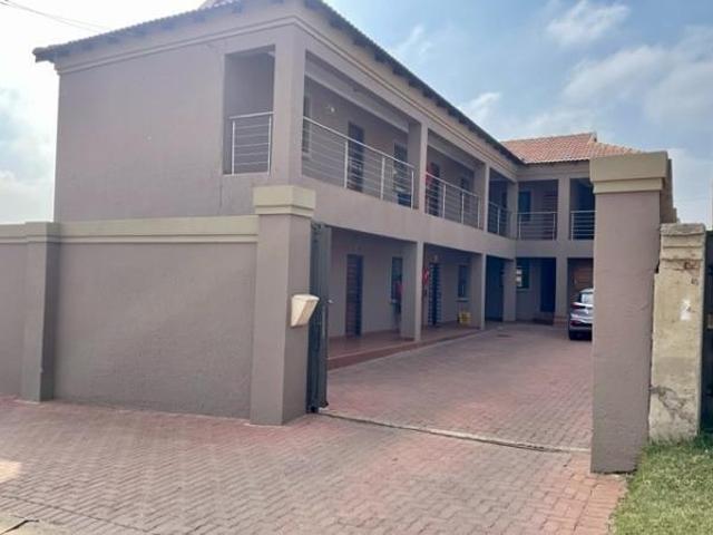 Apartment for rent in Emdeni, Soweto