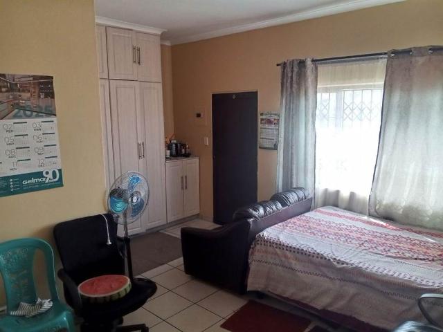 Apartment for sale in Seaview, Kwazulu-natal