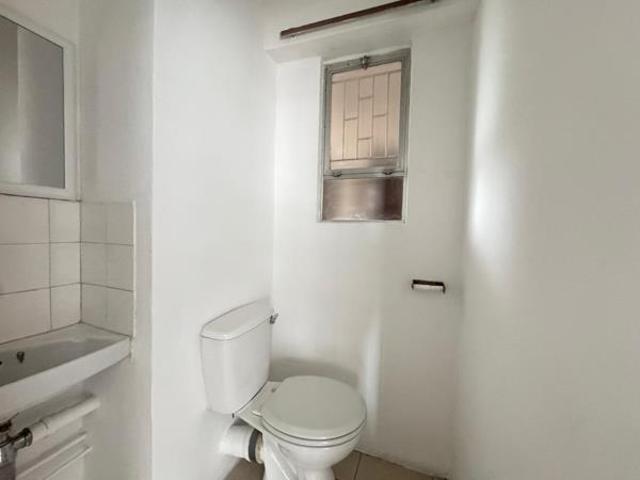 Apartment for rent in Seaview, Kwazulu-natal