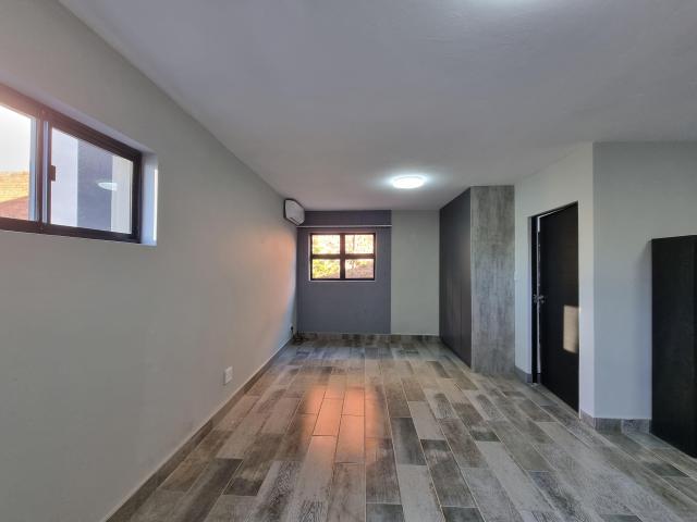 Apartment for rent in Seaview, Kwazulu-natal