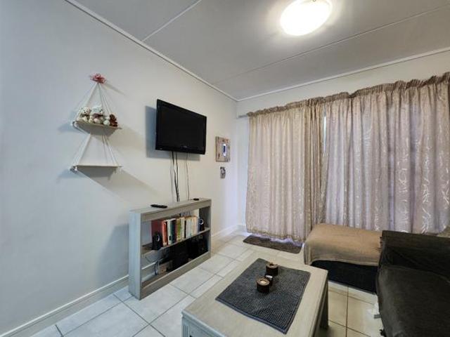 Apartment for sale in Cape Town, Western Cape