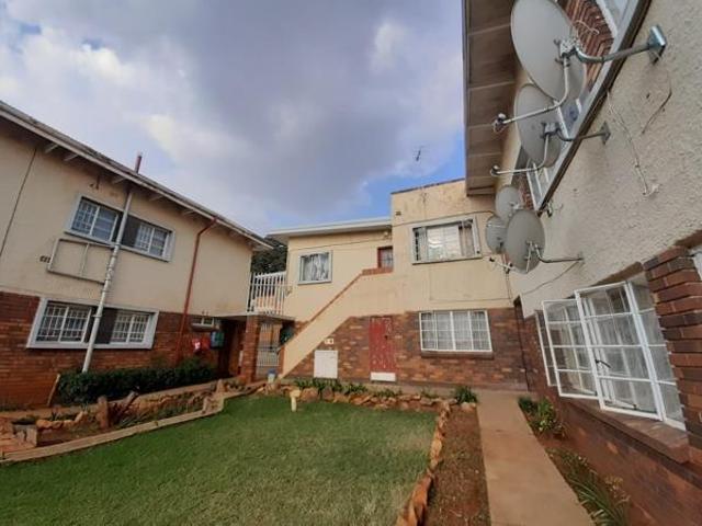 Apartment for rent in Nooitgedacht, Gauteng