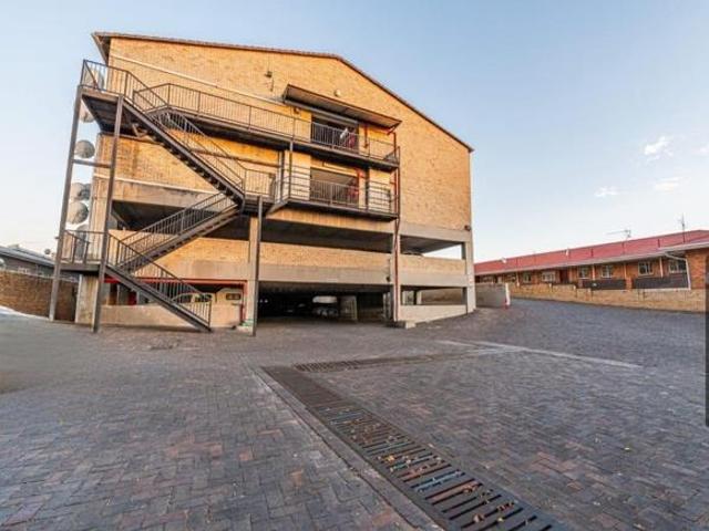 Apartment for rent in Nooitgedacht, Gauteng