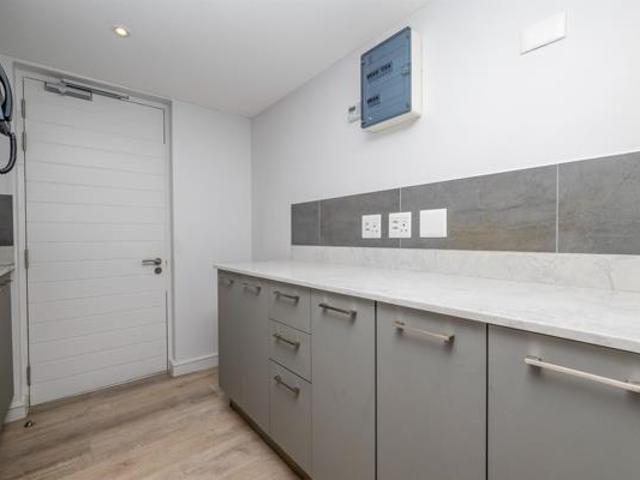 Apartment for sale in Cape Town, Western Cape