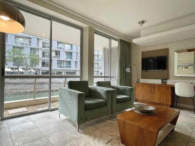Flat for sale in Cape Town, Atlantic Seaboard