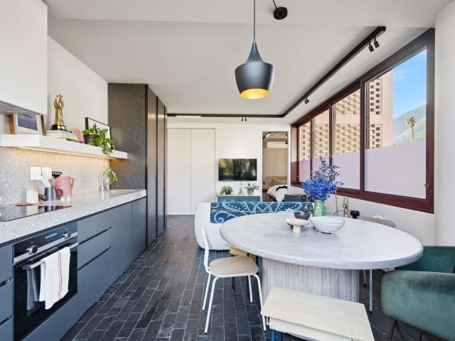 Apartment for sale in Fresnaye, Cape Town
