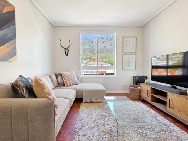 Apartment for sale in Cape Town, Western Cape