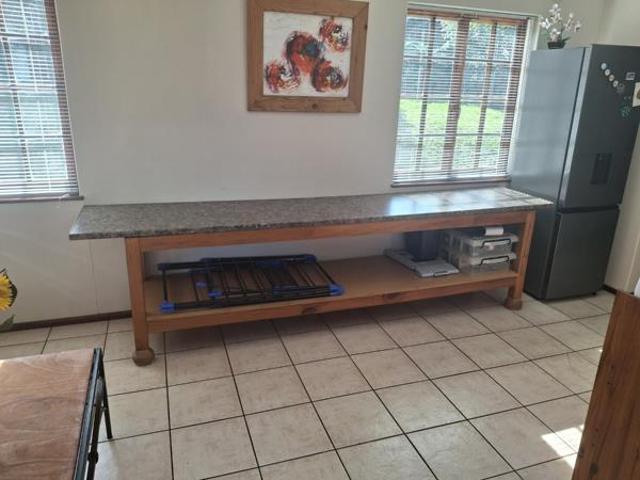 Apartment for rent in Seaview, Kwazulu-natal