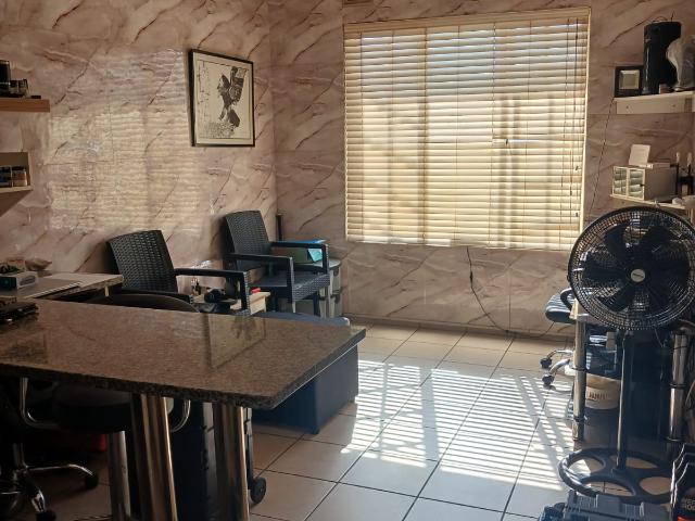 Apartment for sale in Seaview, Kwazulu-natal