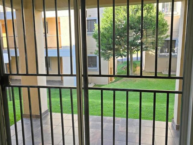 Apartment for sale in Vosloorus, Gauteng